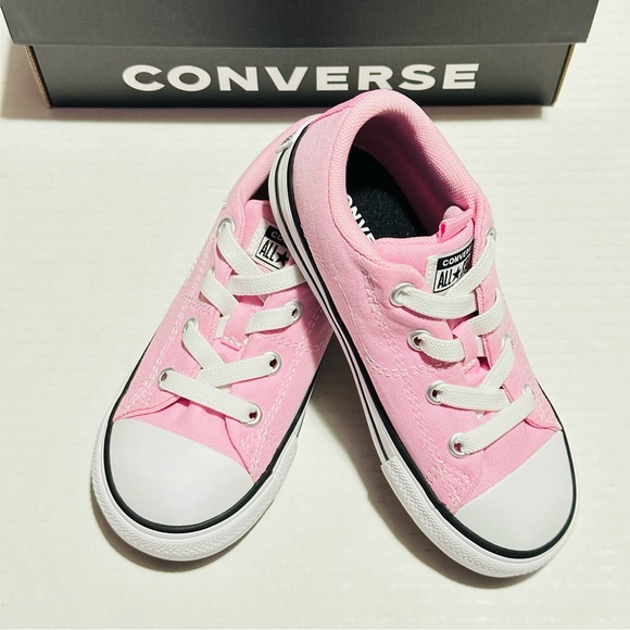 Chuck Taylor All Star Rave Toddler Low Top Shoes NEW - Picture 11 of 15